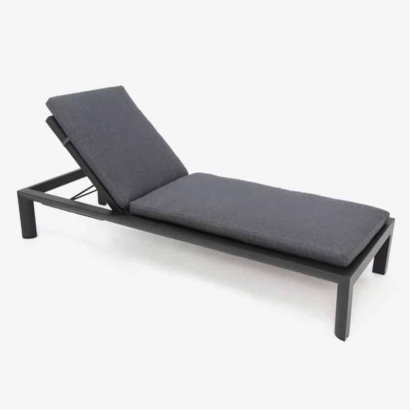 Shop Sun Lounges & Day Beds Geelong Outdoor Furniture